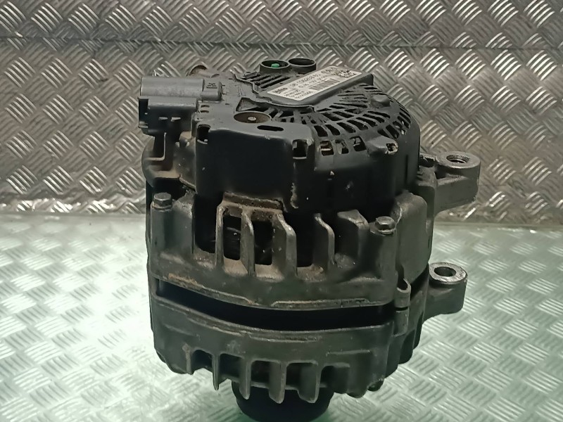 Recambio de alternador para peugeot partner kombi active referencia OEM IAM 9810525380 2624310D VALEO