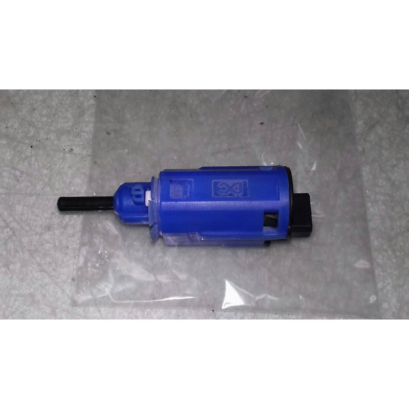 Recambio de interruptor para renault captur xmod referencia OEM IAM A4535453400000 253251679R 