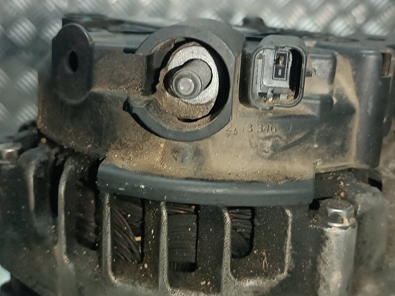 Recambio de alternador para peugeot partner kombi active referencia OEM IAM 9810525380 2624310D VALEO