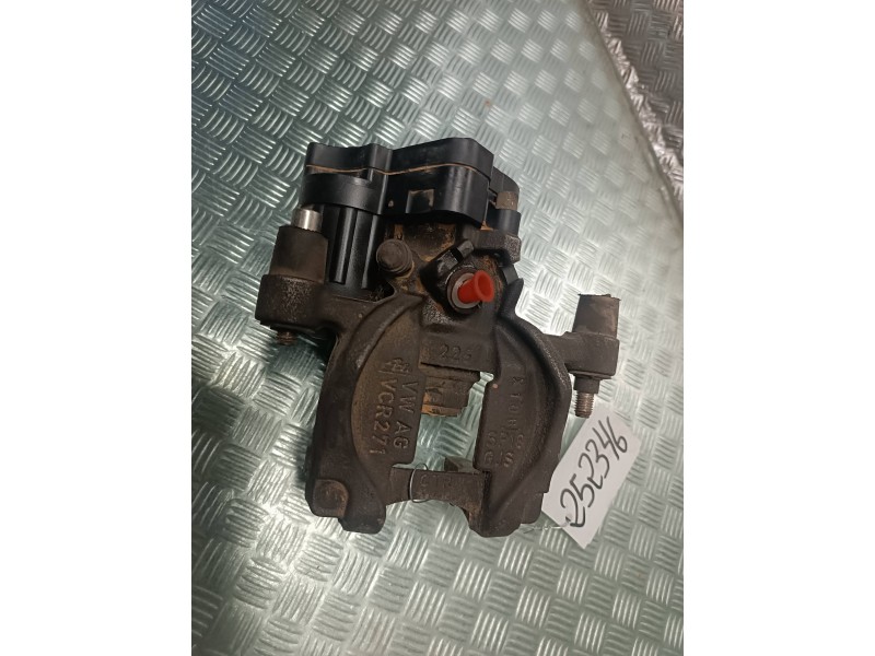 Recambio de pinza de freno trasera derecha para volkswagen golf vii lim. referencia OEM IAM 5Q0615406DB 5Q0615406 ATE