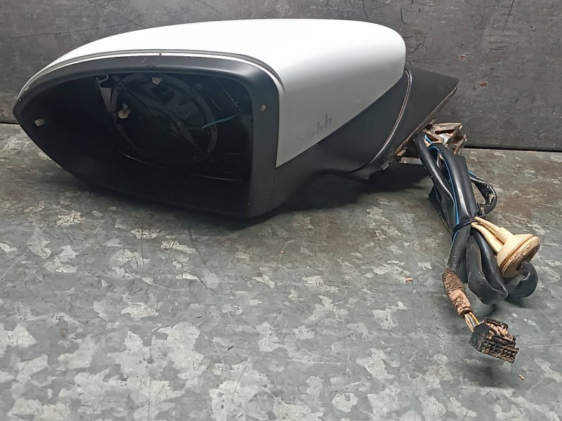 Recambio de retrovisor izquierdo para volkswagen golf vii sportsvan referencia OEM IAM A064480  ELECTRICO