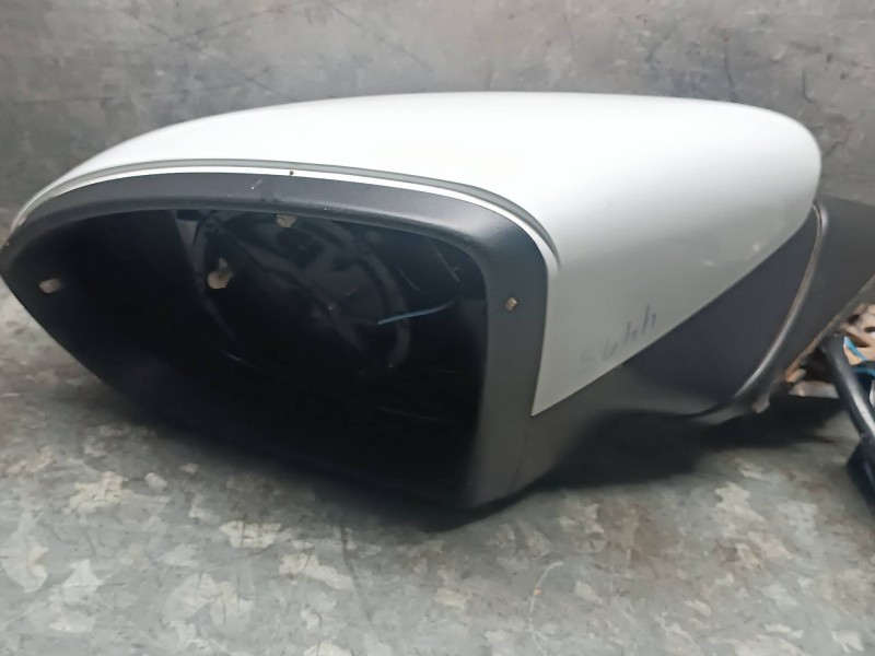 Recambio de retrovisor izquierdo para volkswagen golf vii sportsvan referencia OEM IAM A064480  ELECTRICO