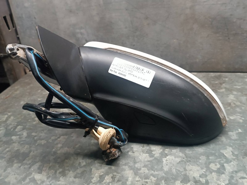 Recambio de retrovisor izquierdo para volkswagen golf vii sportsvan referencia OEM IAM A064480  ELECTRICO