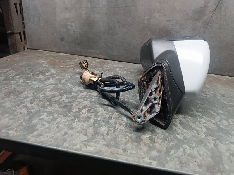 Recambio de retrovisor izquierdo para volkswagen golf vii sportsvan referencia OEM IAM A064480  ELECTRICO