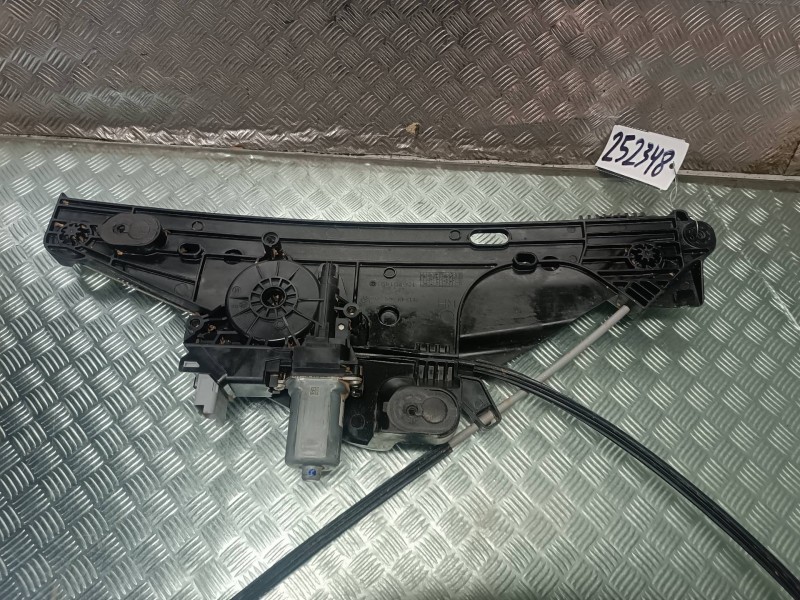 Recambio de elevalunas delantero derecho para opel mokka referencia OEM IAM 9828130680 430113H0 