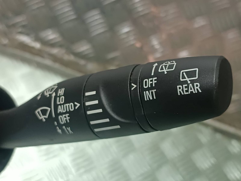 Recambio de mando multifuncion para opel mokka referencia OEM IAM 98406957YX LIMPIA LUCES