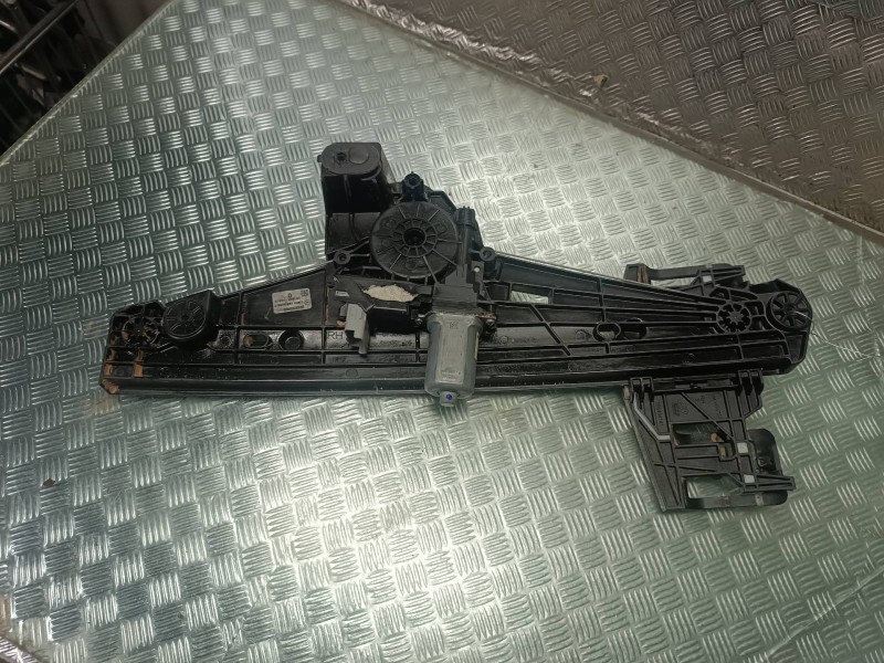 Recambio de elevalunas trasero derecho para opel mokka referencia OEM IAM 9843773980 430113H0 ELECTRICO