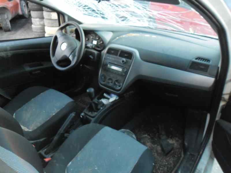 fiat grande punto (199) del año 2012