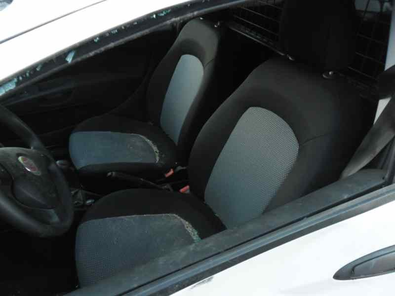 fiat grande punto (199) del año 2012