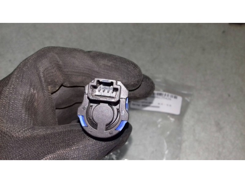 Recambio de interruptor para renault captur xmod referencia OEM IAM A4535453400000 253251679R 