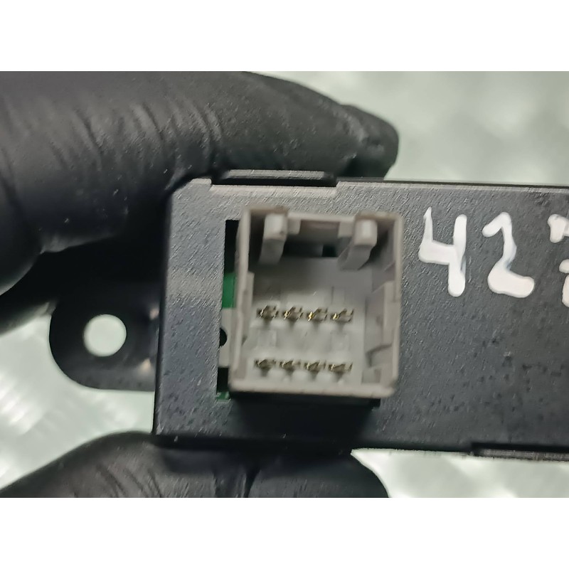 Recambio de reloj para hyundai santa fe (bm) 2.2 crdi style 4x4 referencia OEM IAM 945102B000  8 PINES