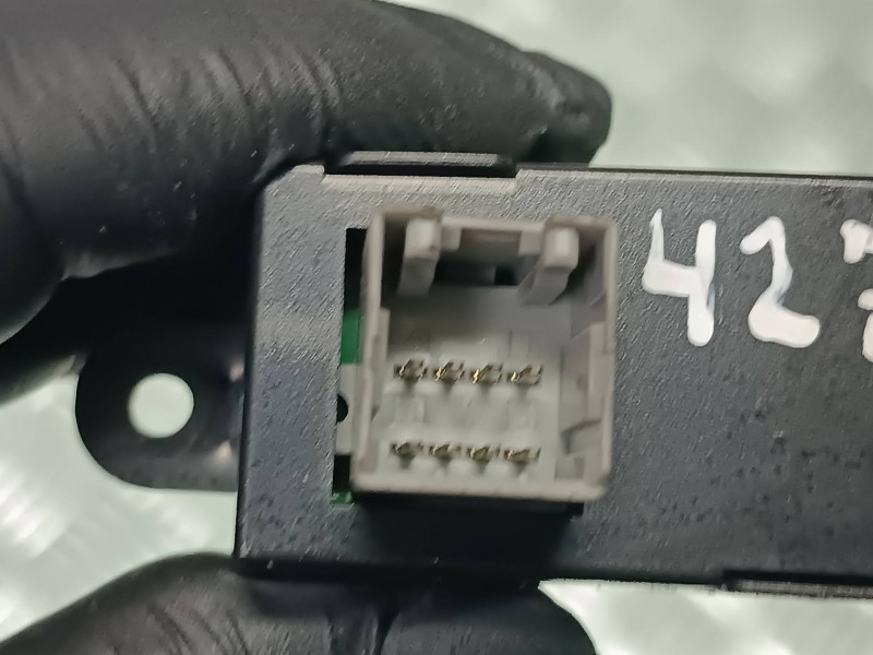 Recambio de reloj para hyundai santa fe (bm) 2.2 crdi style 4x4 referencia OEM IAM 945102B000  8 PINES