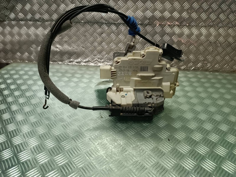 Recambio de cerradura puerta trasera izquierda para volkswagen tiguan (5n1) country referencia OEM IAM 3C4839015A 7 PINES ELECTR