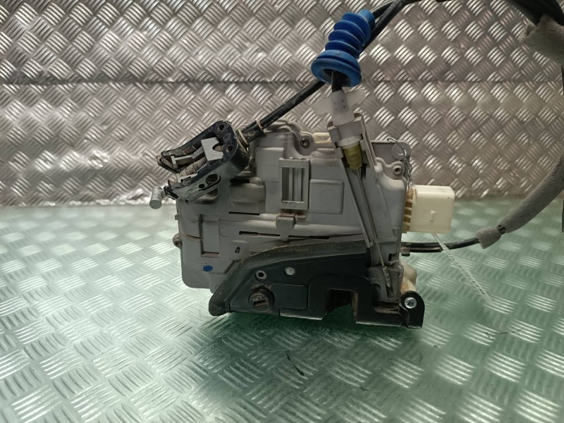 Recambio de cerradura puerta trasera izquierda para volkswagen tiguan (5n1) country referencia OEM IAM 3C4839015A 7 PINES ELECTR