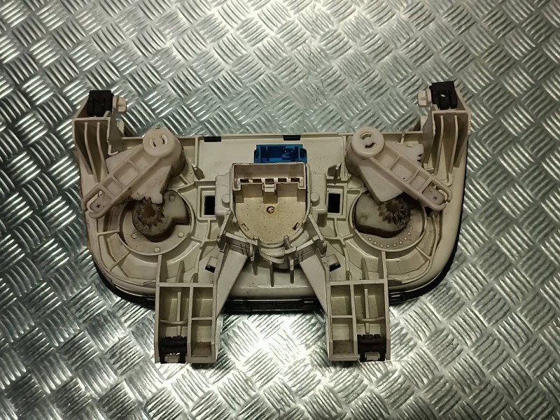 Recambio de mando calefaccion / aire acondicionado para fiat doblo referencia OEM IAM 50274310  5 PINES