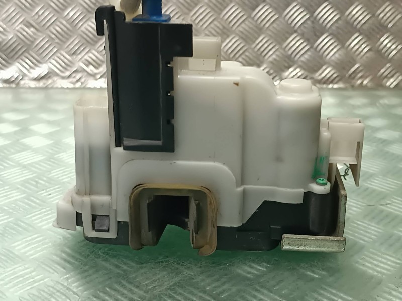 Recambio de cerradura puerta delantera izquierda para fiat doblo referencia OEM IAM  5 PINES ELECTRICA