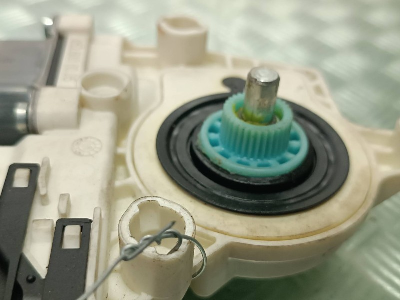 Recambio de motor elevalunas trasero izquierdo para volkswagen tiguan (5n1) country referencia OEM IAM 5N0959703  0536006005