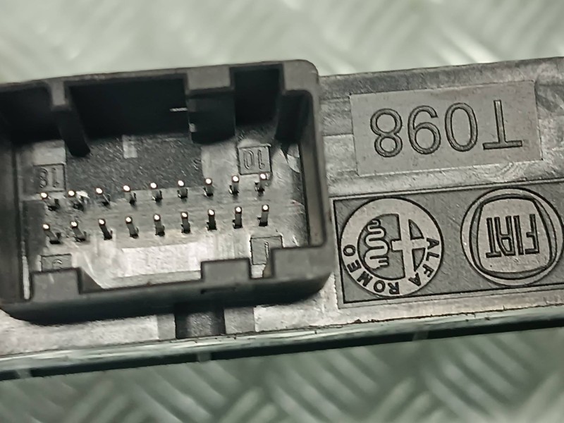 Recambio de warning para fiat doblo referencia OEM IAM 7354982000 SET ESC REGULADOR FAROS