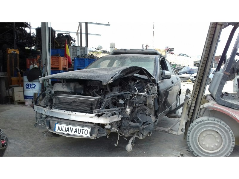 mercedes-benz clase c (w204) berlina del año 2008