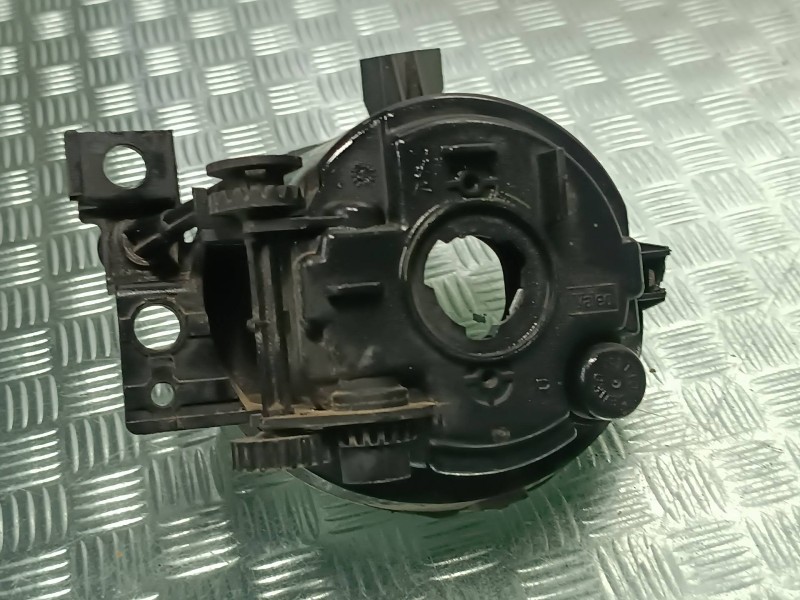 Recambio de faro antiniebla derecho para volkswagen touareg (7la) referencia OEM IAM 7L6941700E  
