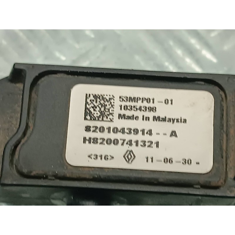 Recambio de sensor presion para renault megane iii berlina 5 p referencia OEM IAM 8201043914 H8200741321 3 PINES