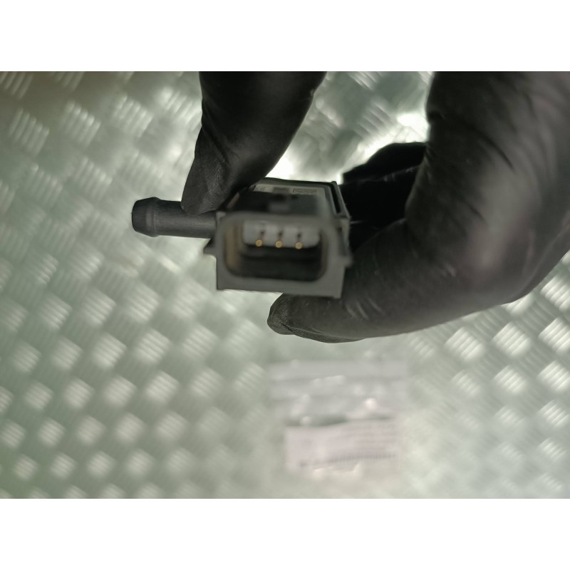 Recambio de sensor presion para renault megane iii berlina 5 p referencia OEM IAM 8201043914 H8200741321 3 PINES