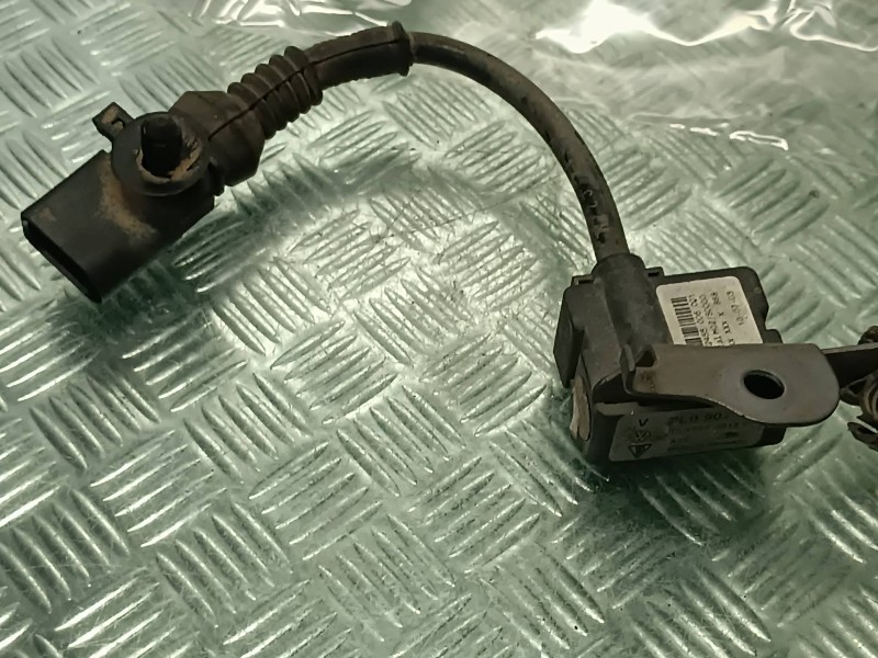 Recambio de sensor aceleracion para volkswagen touareg (7la) referencia OEM IAM 7L0907674  3 PINES