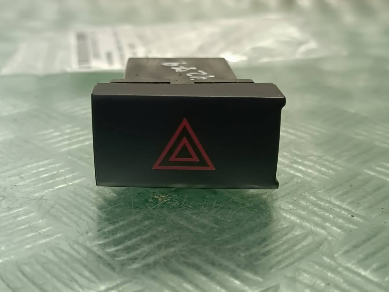 Recambio de warning para hyundai santa fe (bm) 2.2 crdi style 4x4 referencia OEM IAM 60310  6 PINES