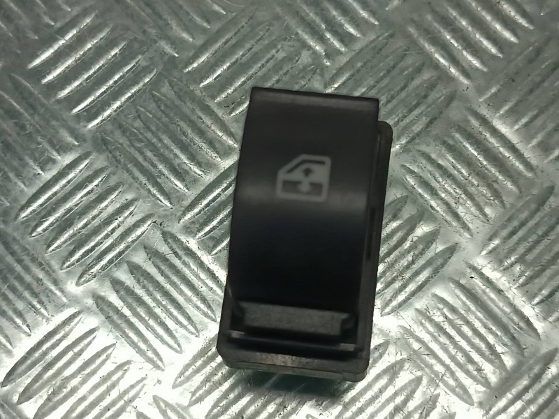 Recambio de mando elevalunas delantero derecho para fiat doblo referencia OEM IAM 7354612800  4 PINES