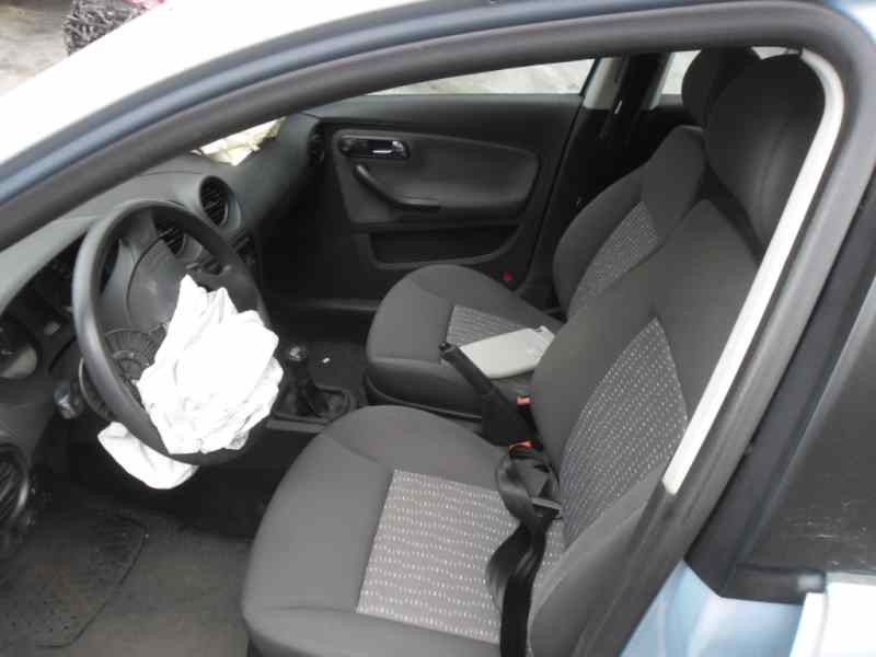 seat ibiza (6l1) del año 2005