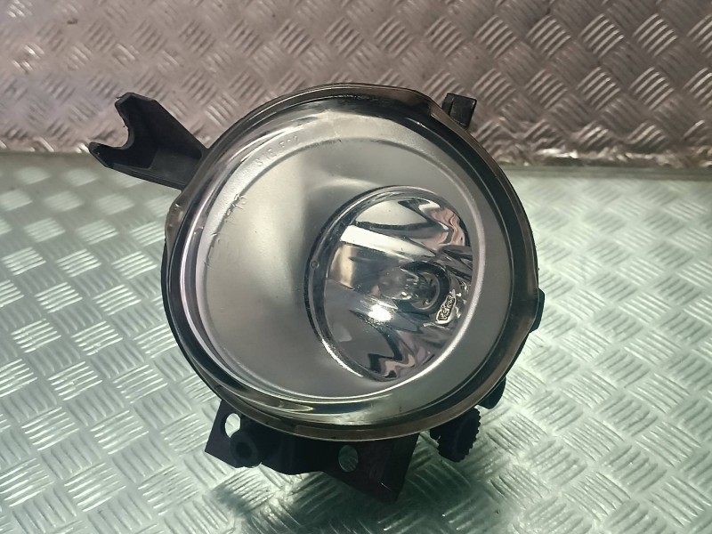 Recambio de faro antiniebla izquierdo para volkswagen touareg (7la) referencia OEM IAM 7L6941699E  2 PINES