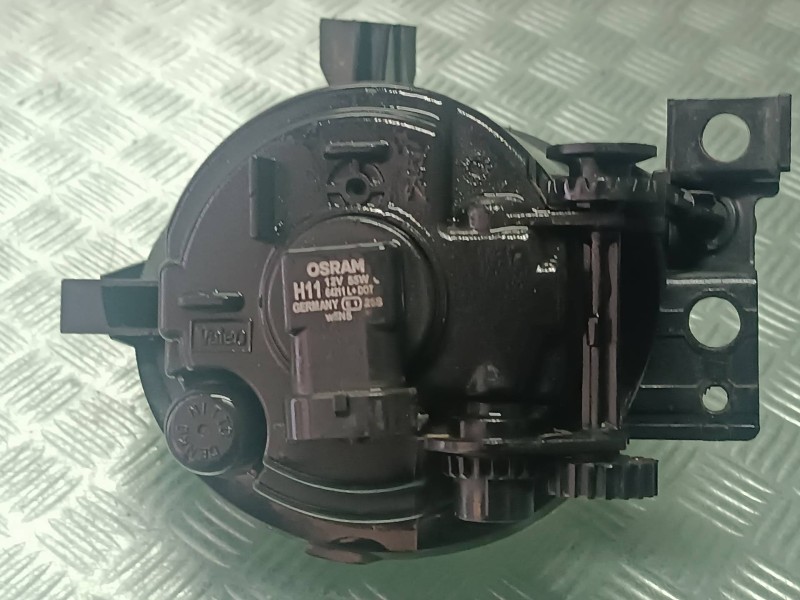 Recambio de faro antiniebla izquierdo para volkswagen touareg (7la) referencia OEM IAM 7L6941699E  2 PINES