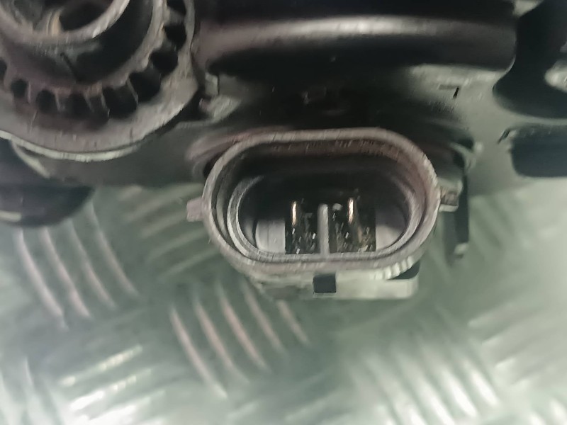 Recambio de faro antiniebla izquierdo para volkswagen touareg (7la) referencia OEM IAM 7L6941699E  2 PINES