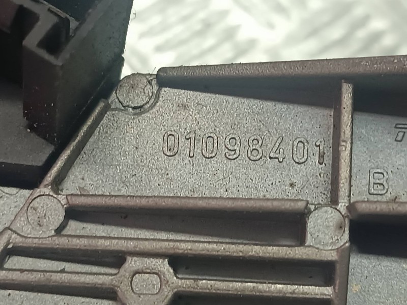 Recambio de conmutador de arranque para fiat doblo referencia OEM IAM 01098401 518131970B365 3+2 PINES