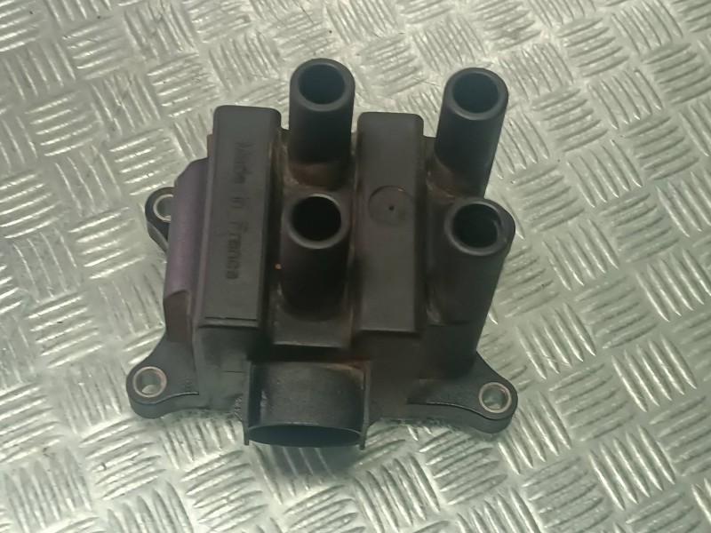 Recambio de bobina encendido para ford fiesta berlina (dx) referencia OEM IAM 155010  3 PINES