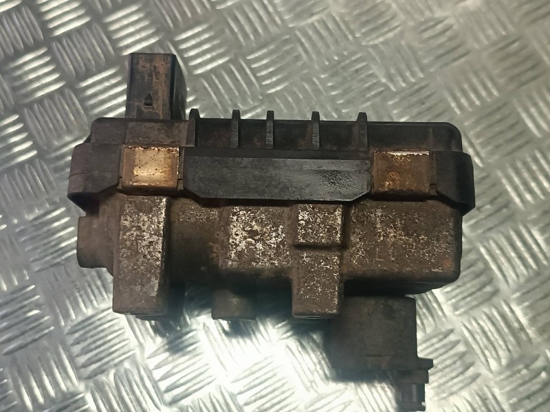 Recambio de modulo electronico para volkswagen touareg (7la) referencia OEM IAM 6NW009228 5 PINES TURBO