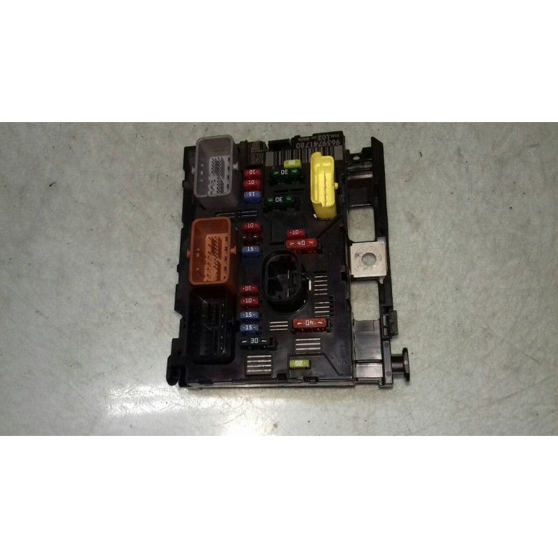 Recambio de caja reles / fusibles para citroen c3 1.1 collection referencia OEM IAM 9659741780 BSM L03 DELPHI