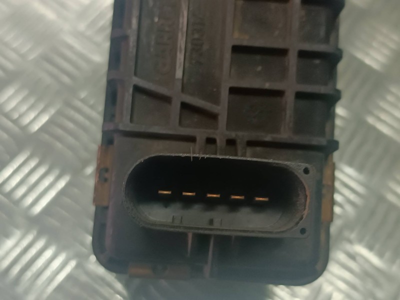 Recambio de modulo electronico para volkswagen touareg (7la) referencia OEM IAM 6NW009228 5 PINES TURBO