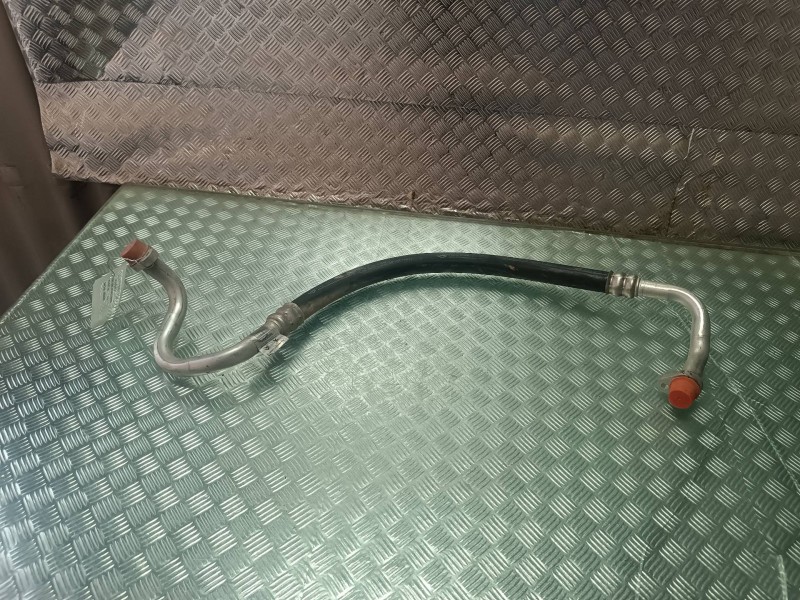 Recambio de tubo aire acondicionado para peugeot 308 referencia OEM IAM 94530Z01  