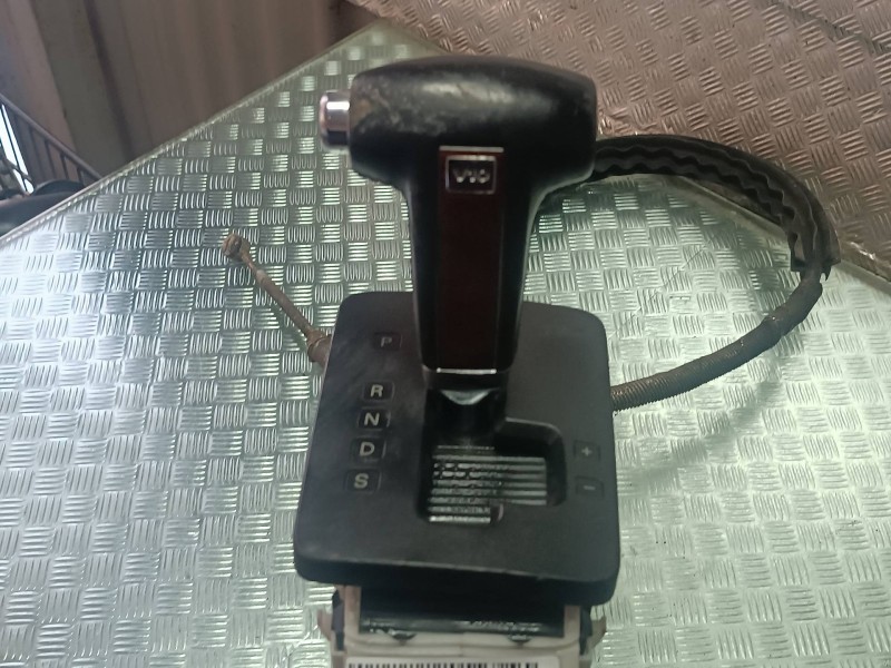 Recambio de palanca cambio para volkswagen touareg (7la) referencia OEM IAM  8200049876 AUTOMATICO