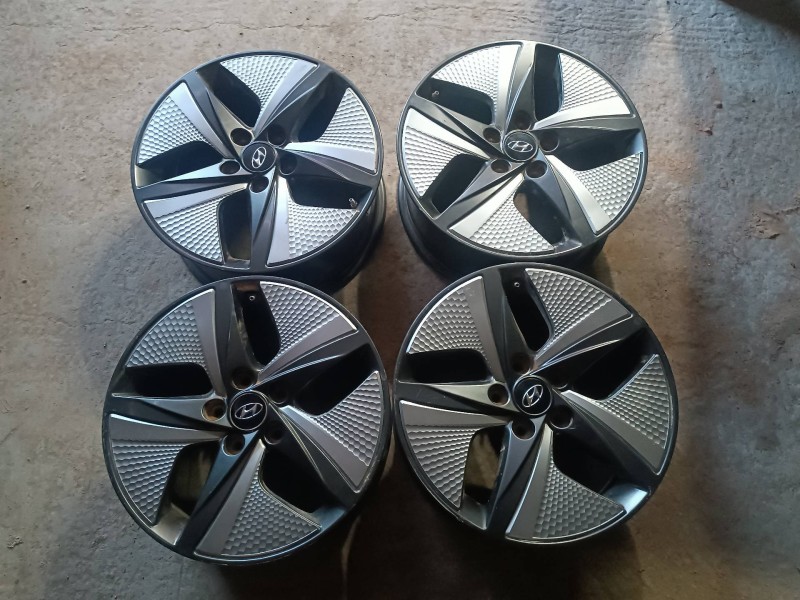 Recambio de juego llantas para hyundai ioniq 5 5 referencia OEM IAM 52910G2600 7JX17 ET53