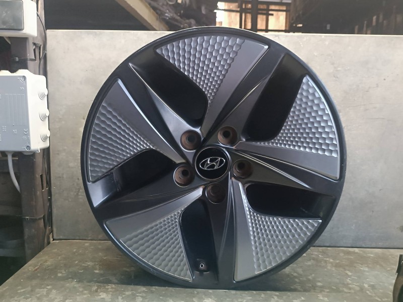 Recambio de juego llantas para hyundai ioniq 5 5 referencia OEM IAM 52910G2600 7JX17 ET53