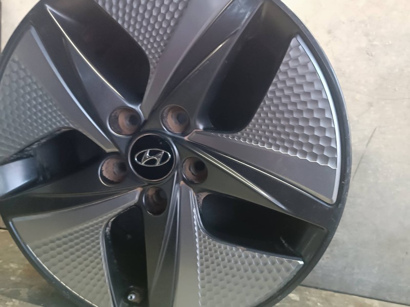 Recambio de juego llantas para hyundai ioniq 5 5 referencia OEM IAM 52910G2600 7JX17 ET53