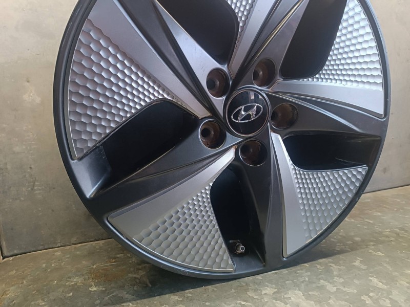 Recambio de juego llantas para hyundai ioniq 5 5 referencia OEM IAM 52910G2600 7JX17 ET53