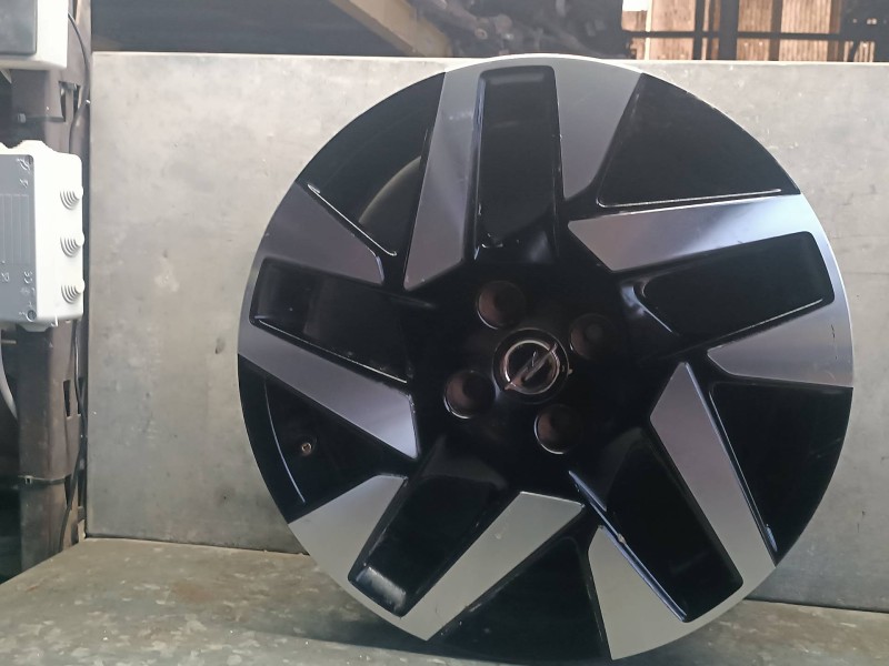 Recambio de juego llantas para opel mokka referencia OEM IAM 9835097480 6.5JX17 CH4-32 