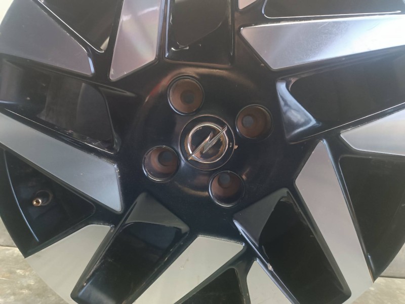 Recambio de juego llantas para opel mokka referencia OEM IAM 9835097480 6.5JX17 CH4-32 