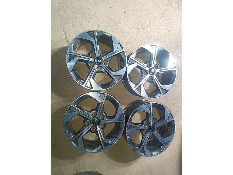 Recambio de juego llantas para kia xceed referencia OEM IAM 52910J7700 6.5JX16H2 ET 40