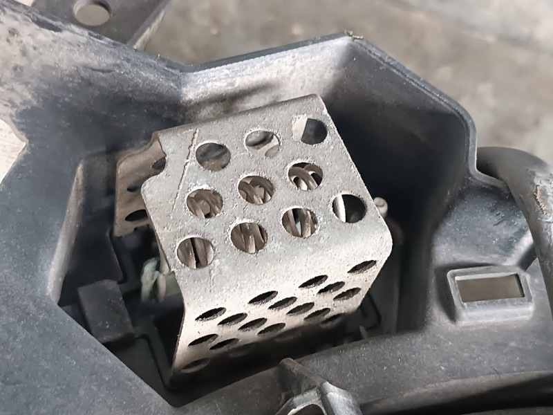 Recambio de electroventilador para opel astra gtc referencia OEM IAM 0130303302 3 PINES 13147279