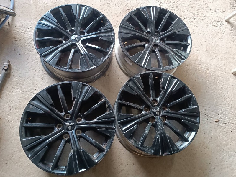 Recambio de juego llantas para mitsubishi eclipse cross referencia OEM IAM 000904 7JX18 ET38