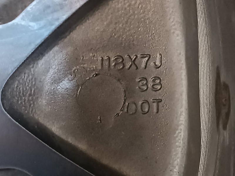 Recambio de juego llantas para mitsubishi eclipse cross referencia OEM IAM 000904 7JX18 ET38